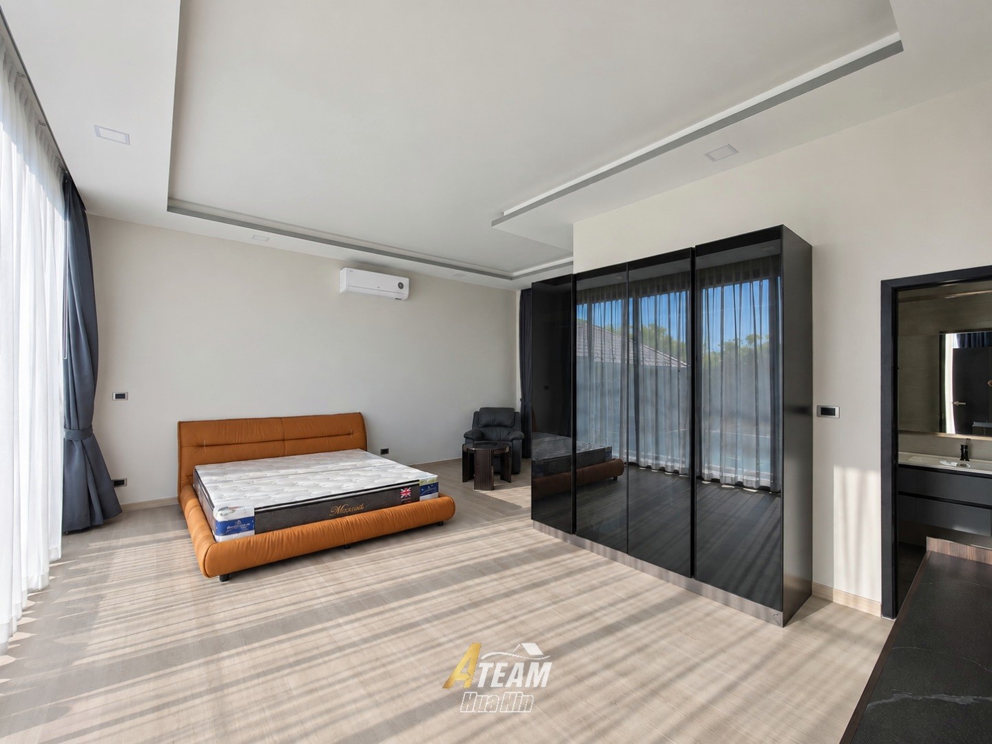 Villa contemporaine exceptionnelle de 4 chambres à Nong Khon