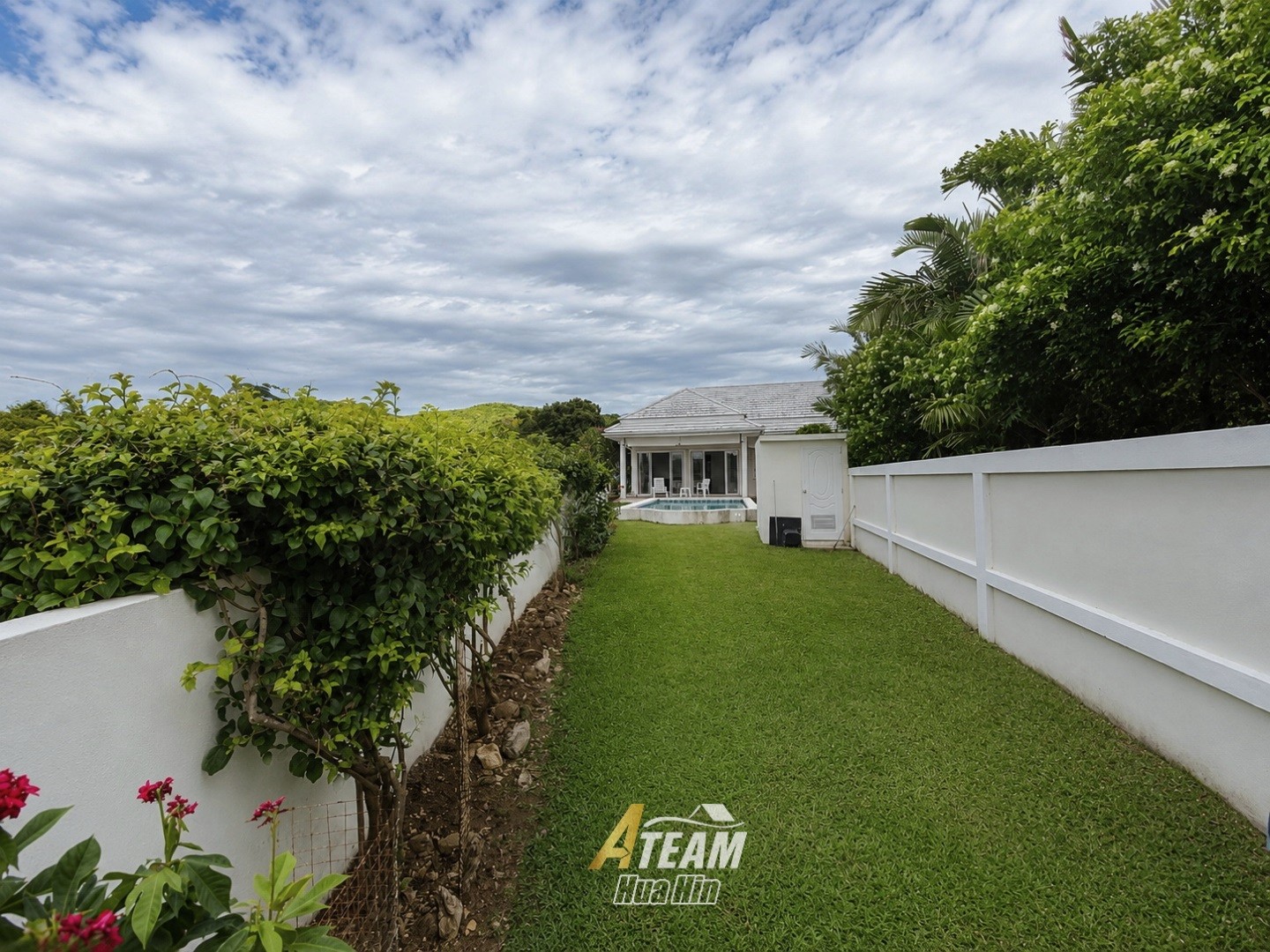 Villa avec piscine élégante de 2 chambres offrant une vue sur les champs d’ananas – Wang Pong, Pranburi