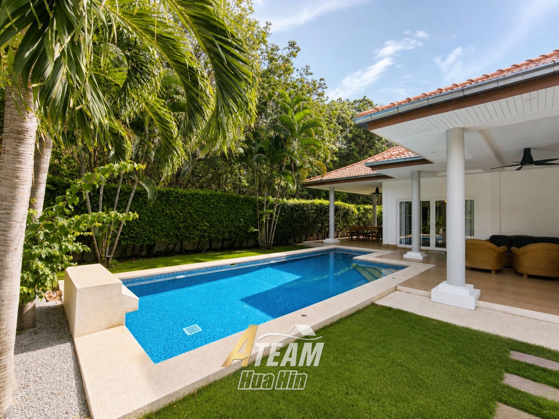 Villa élégante de 3 chambres avec piscine à Mali Prestige