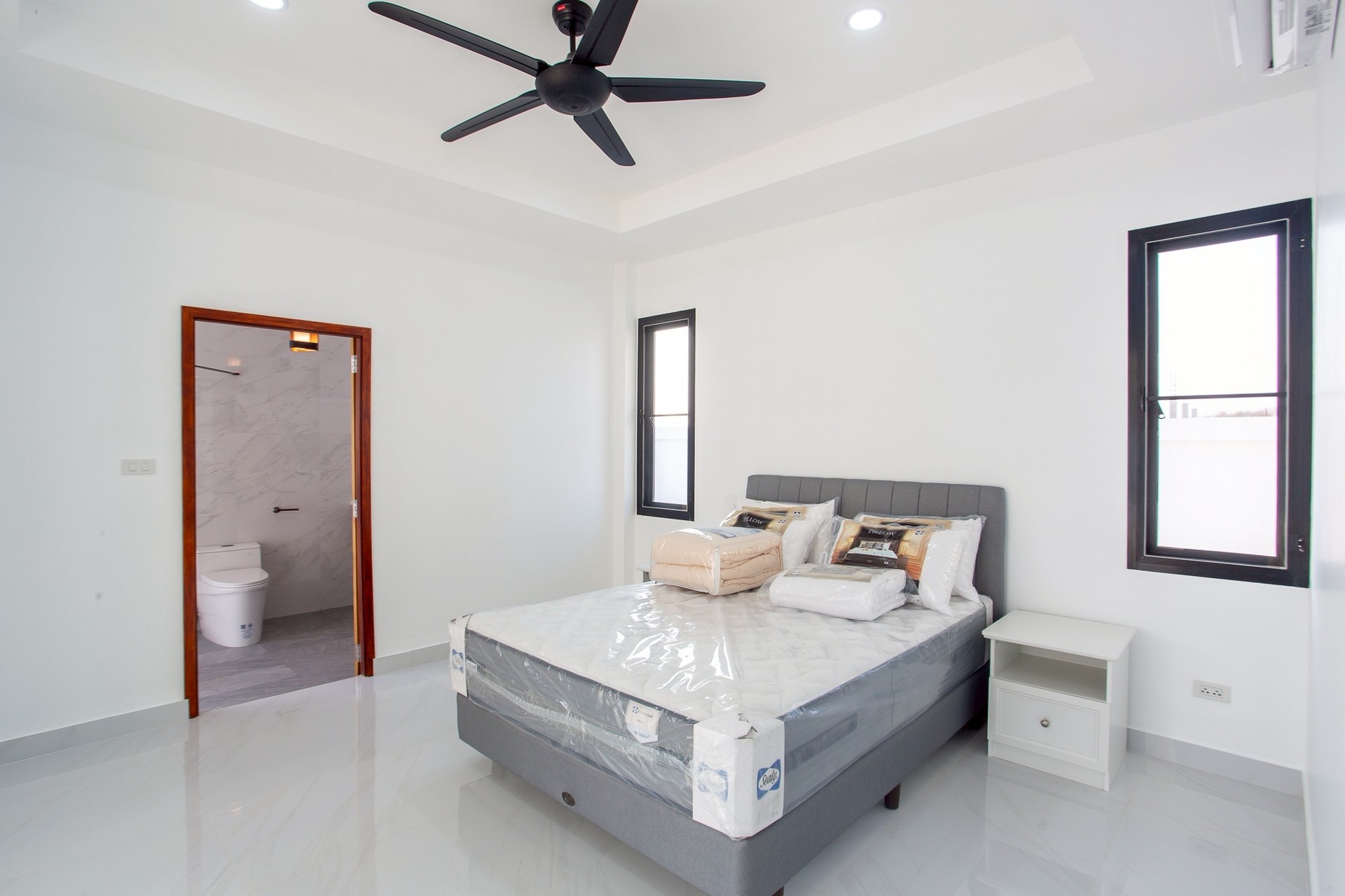 Khao Tao Pool Villa – Maison abordable de 3 chambres avec vue sur les montagnes