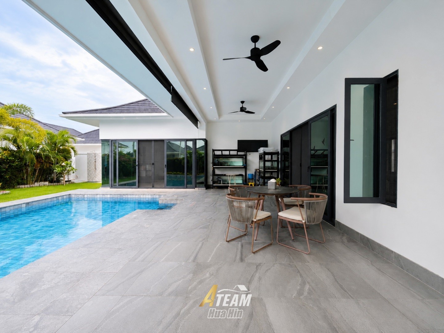 Villa moderne de 3 chambres avec piscine à Aria 2