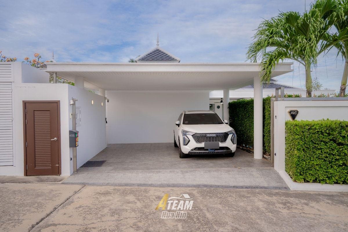 Villa de luxe avec piscine et 3 chambres à vendre à Falcon Hill, Soi 102
