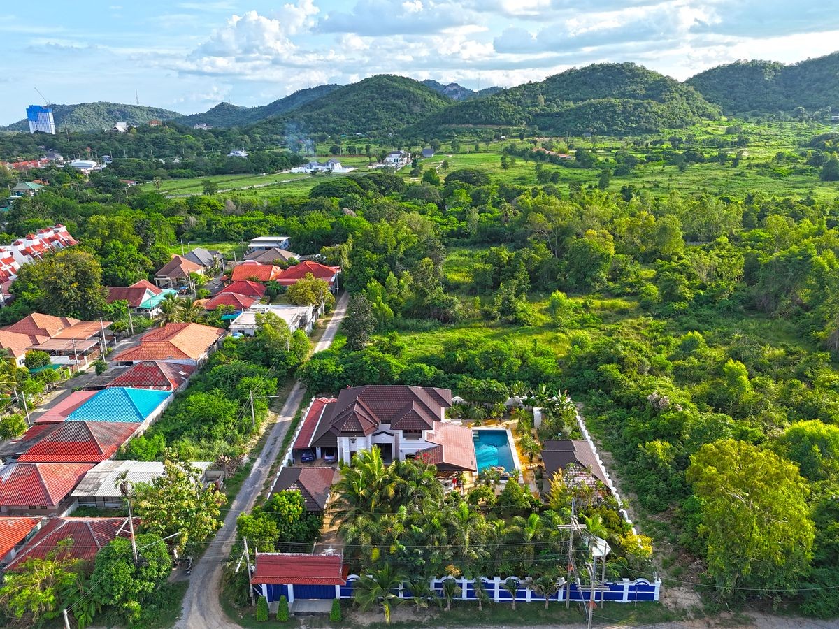 img_tropical paradise 21_9MB drone hua hin poolvilla hua hin for sale 4