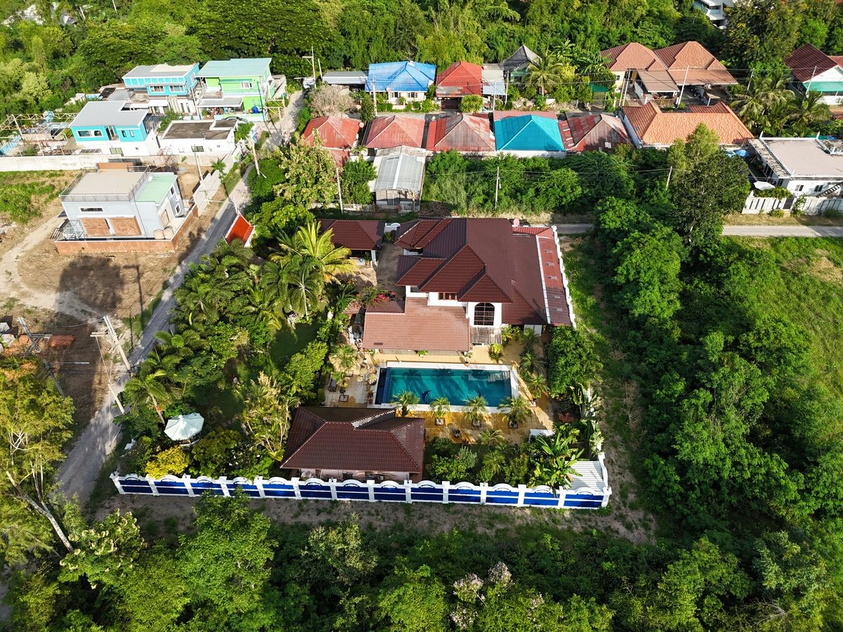 img_tropical paradise 21_9MB drone hua hin poolvilla hua hin for sale 5