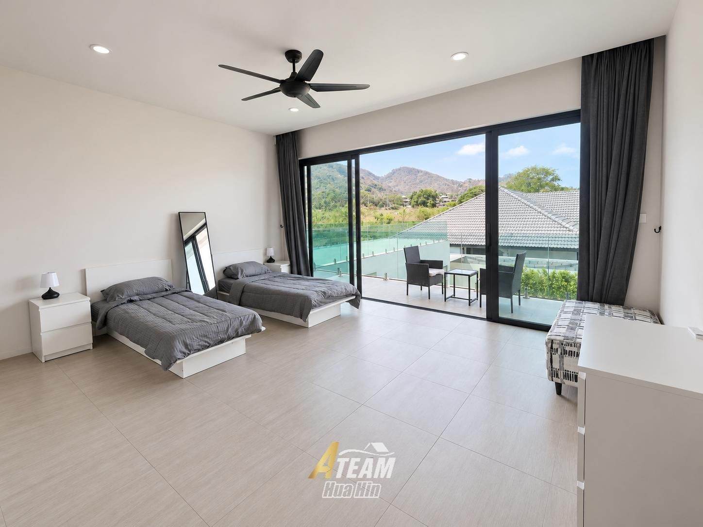 Intelligente, moderne et immense – sur Soi 116 au centre de Hua Hin !