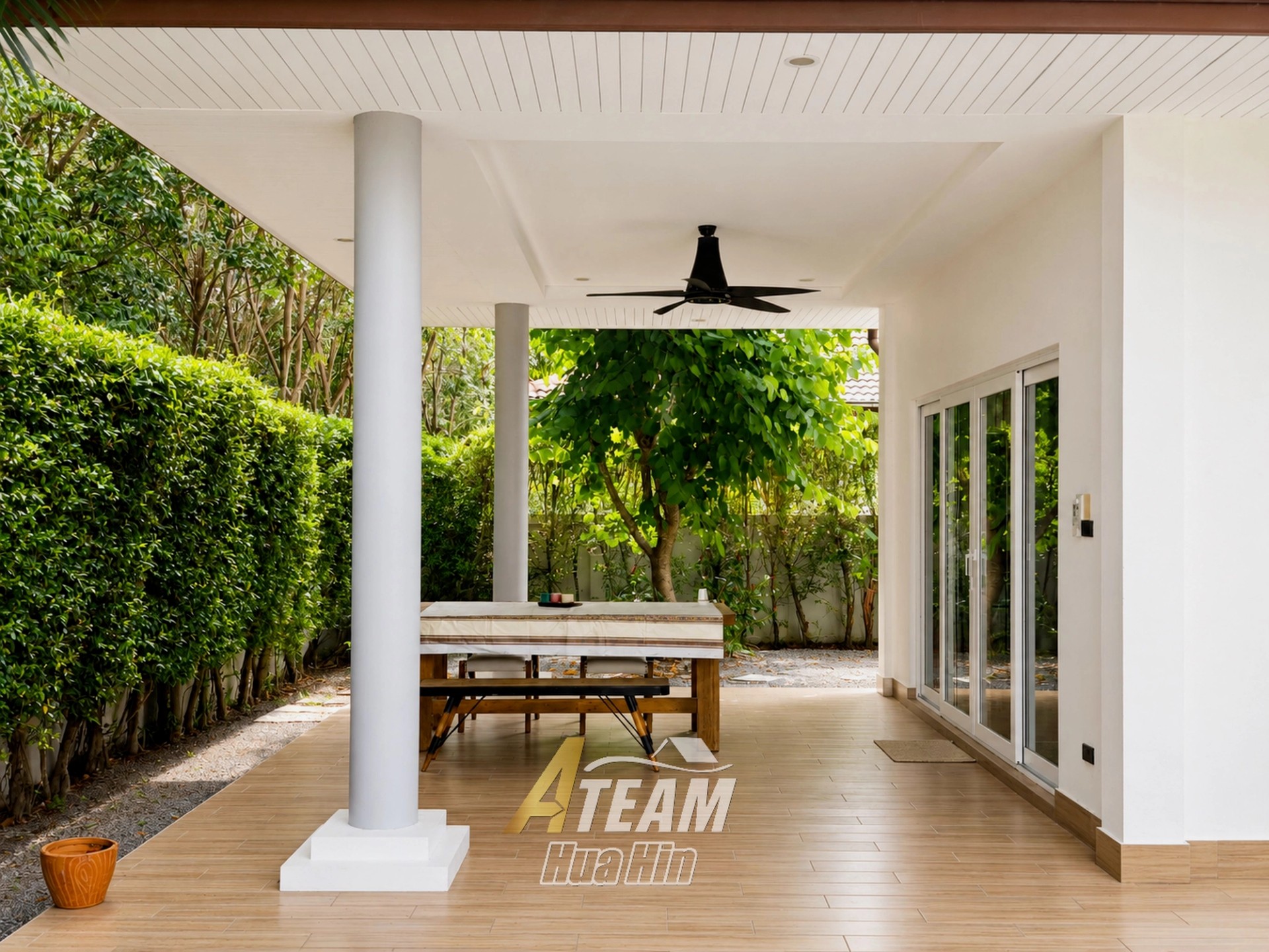 Villa élégante de 3 chambres avec piscine à Mali Prestige