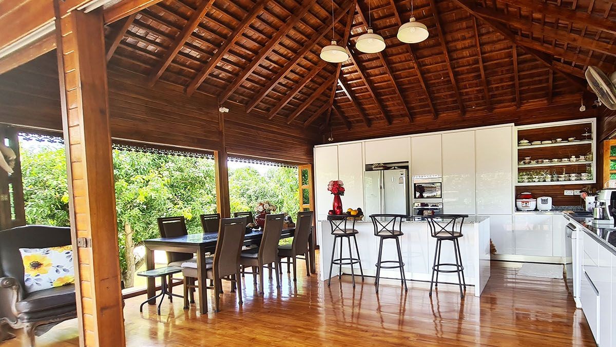 mango-resort-for-sale-sam-roi-yod-kitchen