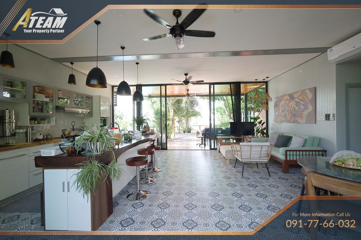 Villa unique de 5 chambres avec piscine au bord de la rivière à Pak Nam Pran