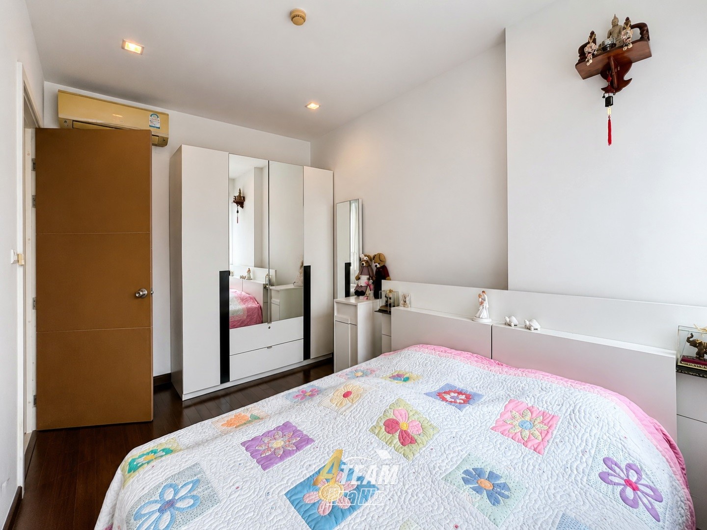 Magnifique appartement avec vue sur piscine à vendre - Seacraze Huahin