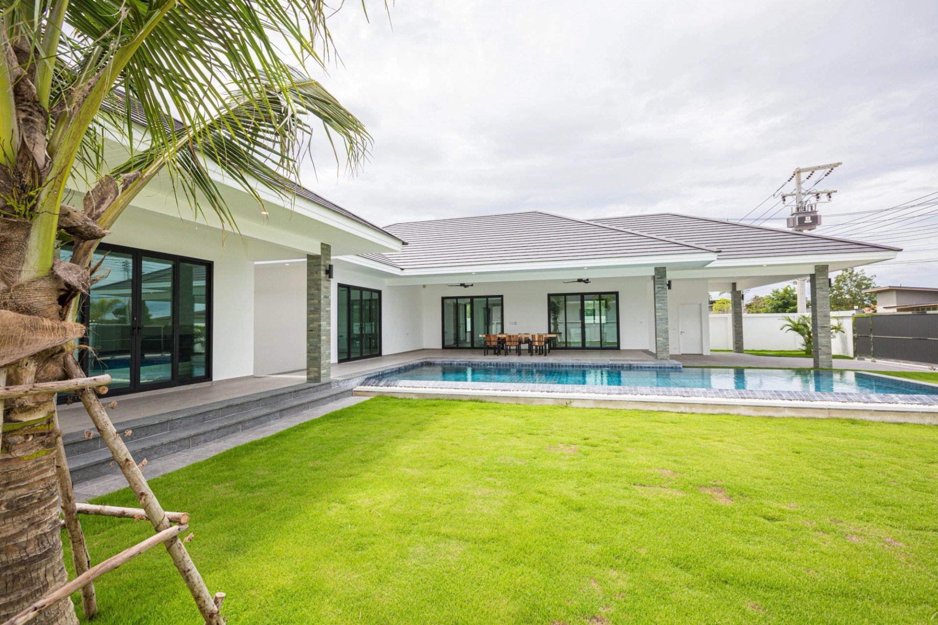 BHUMI Hua Hin – Villas de luxe avec piscine sur de vastes terrains privés