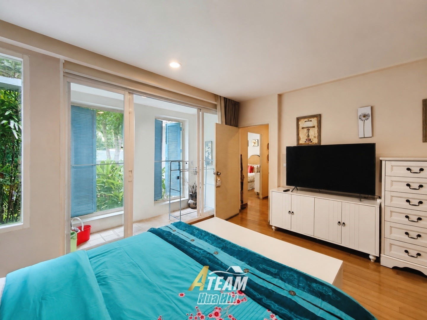 Résidence en bord de mer – Spacieux appartement de 3 chambres avec accès à la piscine à Baan Nub Kluen