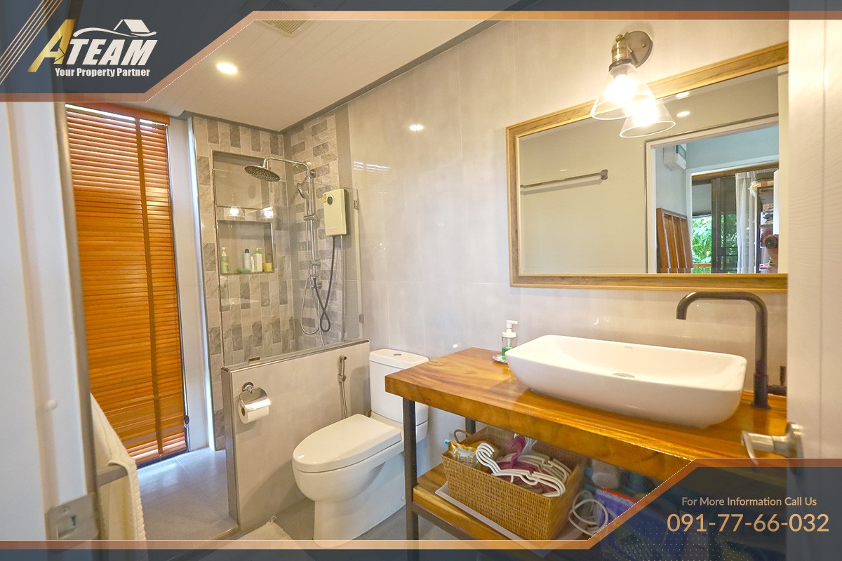 Villa unique de 5 chambres avec piscine au bord de la rivière à Pak Nam Pran