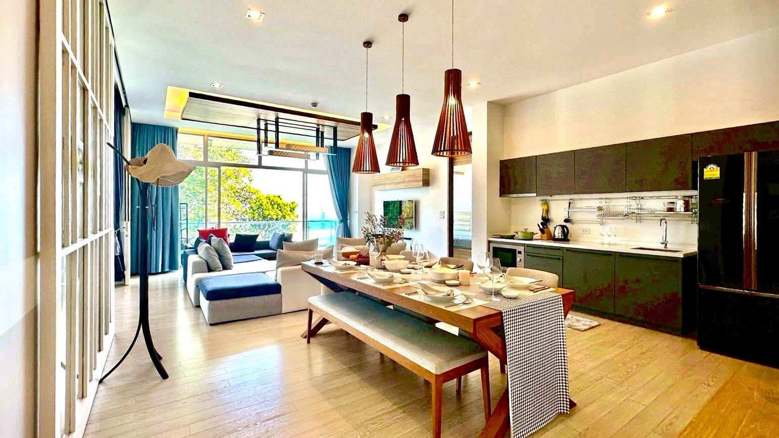 Condo de luxe de 3 chambres en bord de mer à vendre à Wan Vayla Hua Hin, Khao Tao