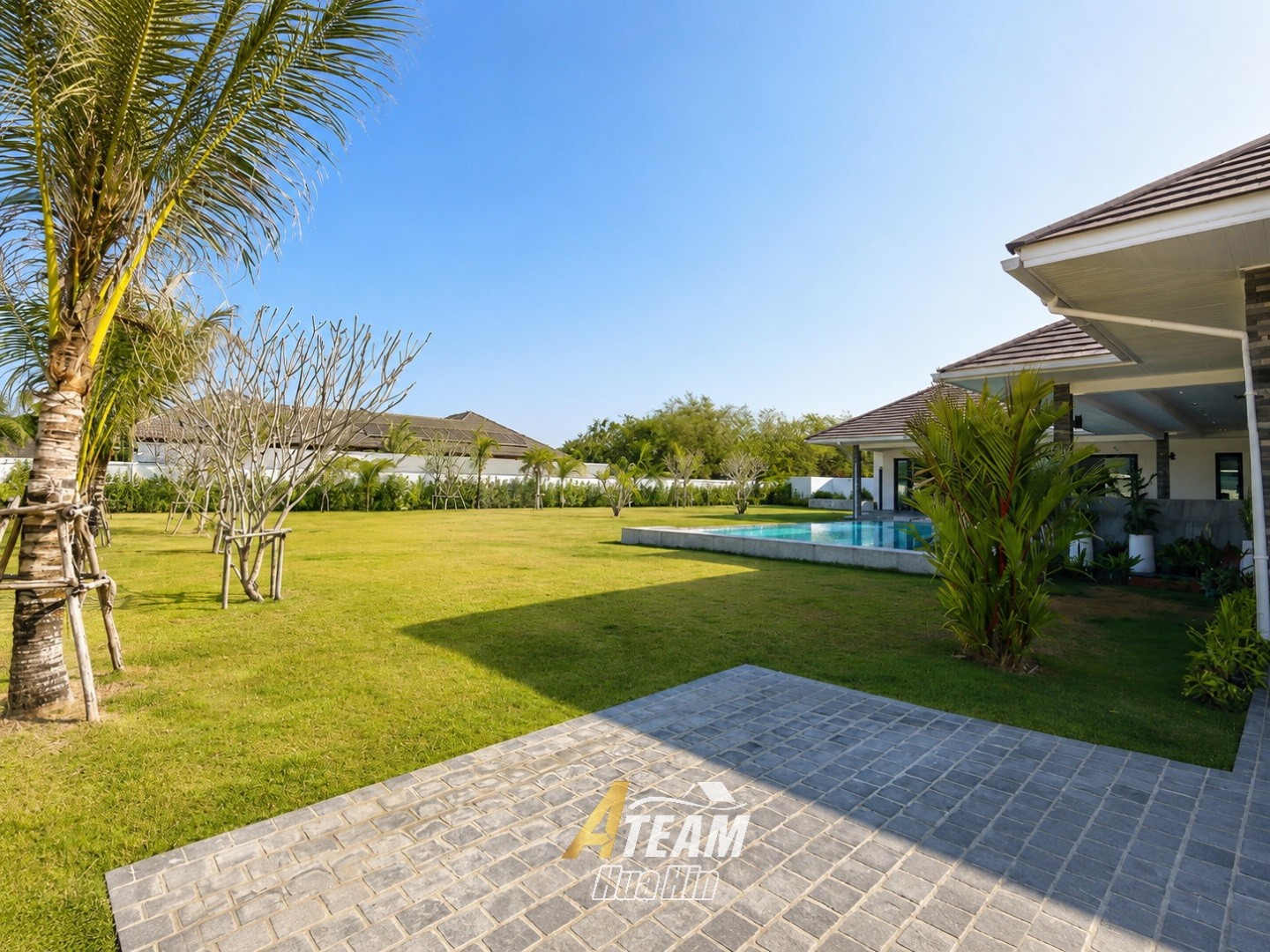 Vie prestigieuse en bordure de parc sur Millionaires Avenue