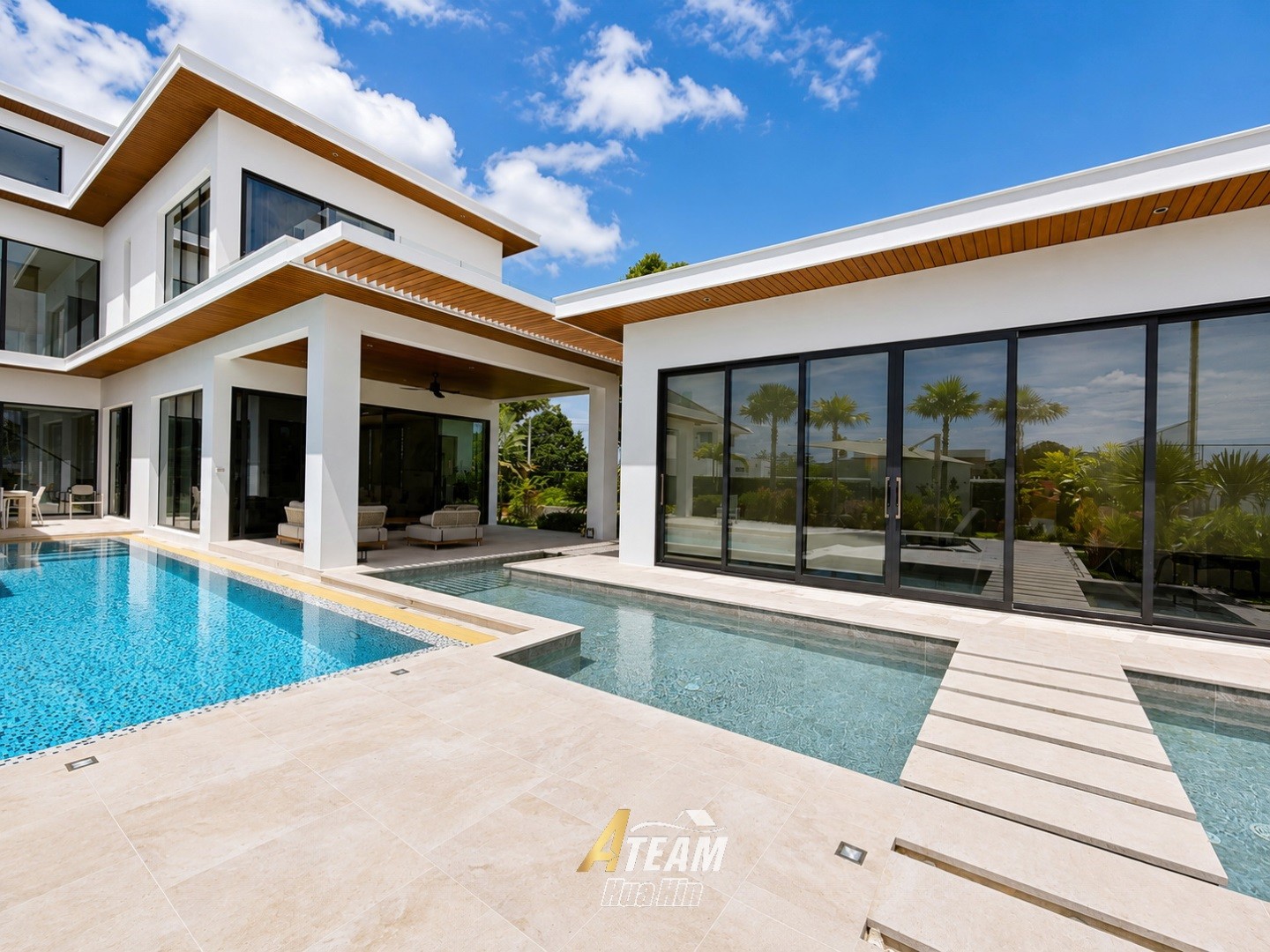 Villa de luxe exceptionnelle de 4 chambres dans le secteur de Black Mountain