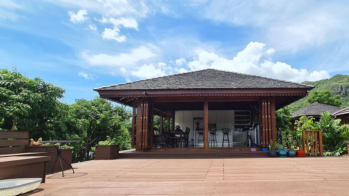 mango-resort-for-sale-sam-roi-yod-kitchenfull