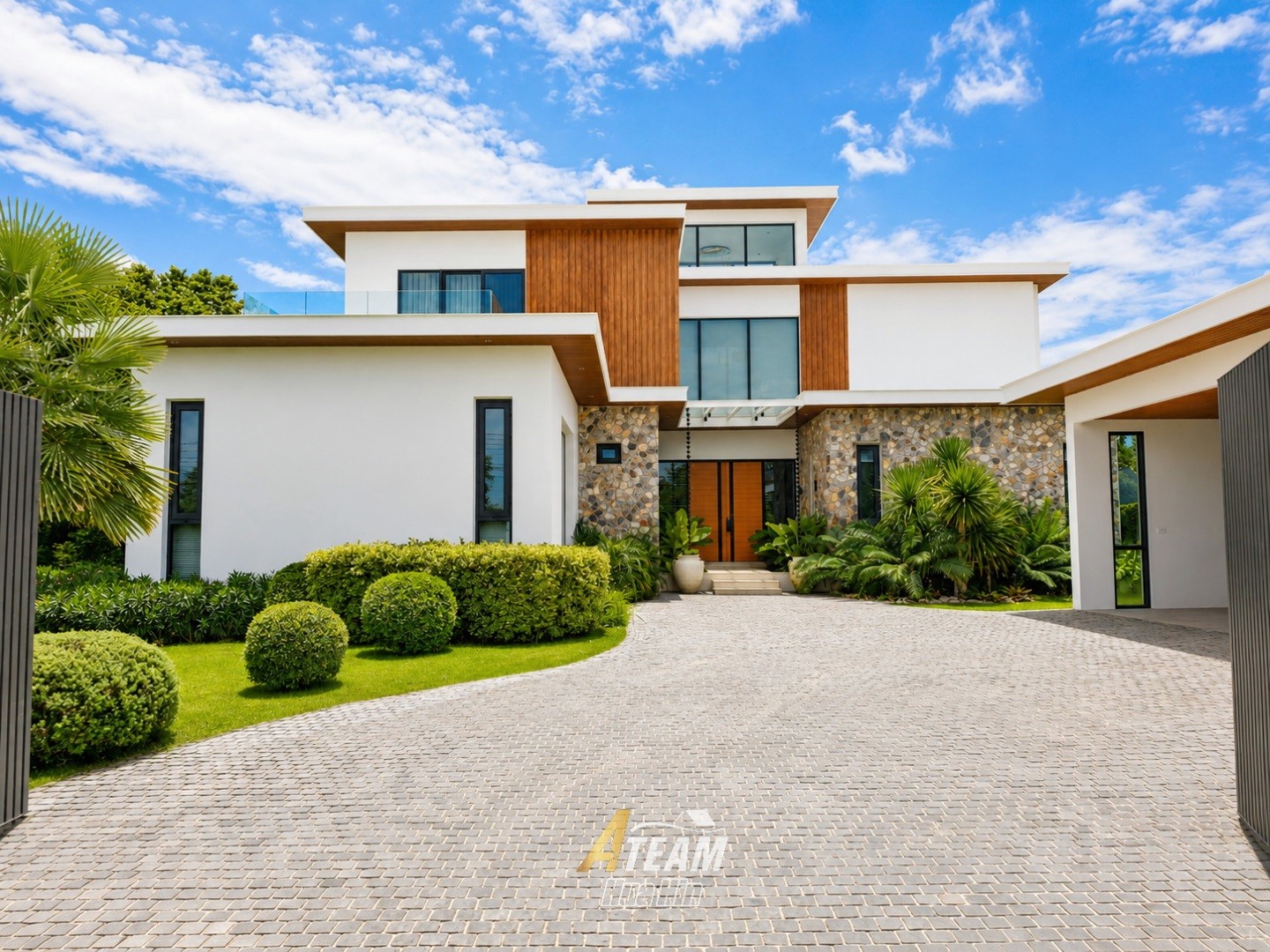 Villa de luxe exceptionnelle de 4 chambres dans le secteur de Black Mountain