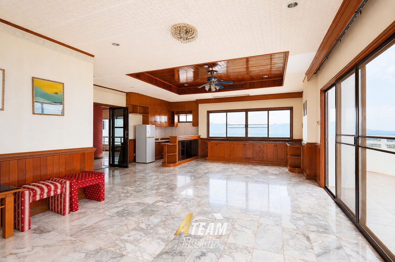 Penthouse de 4 chambres à vendre au Cha-Am Grand Condotel