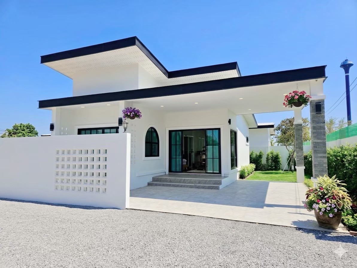 Maison abordable de 3 chambres à seulement 10 minutes de Hua Hin et des plages