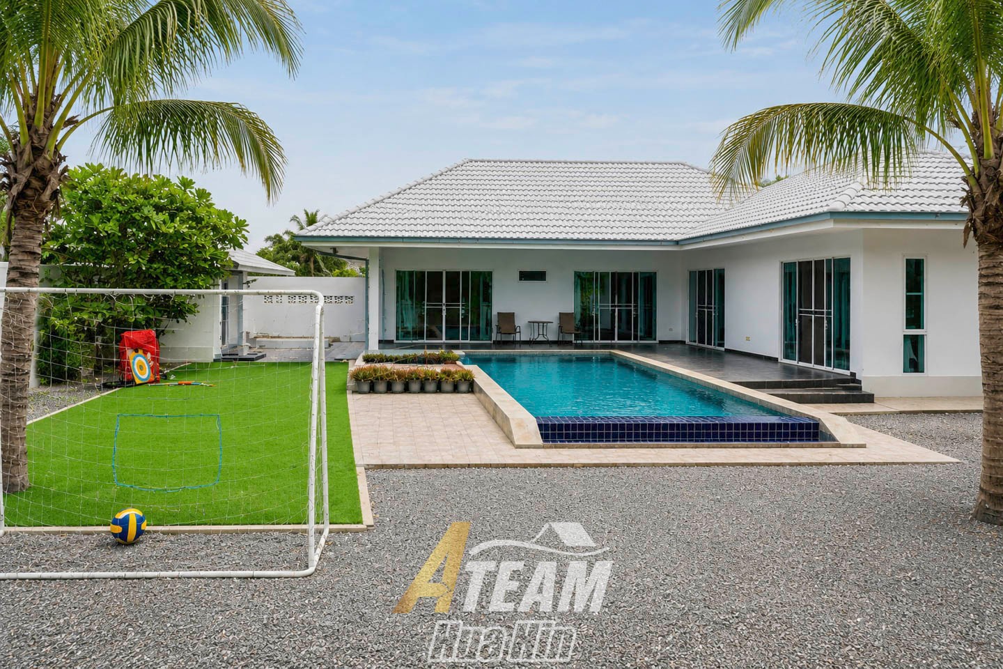 Villa avec piscine privée de 3 chambres sur un grand terrain de 800 Sq.m. | Pak Nam Pran, Pranburi