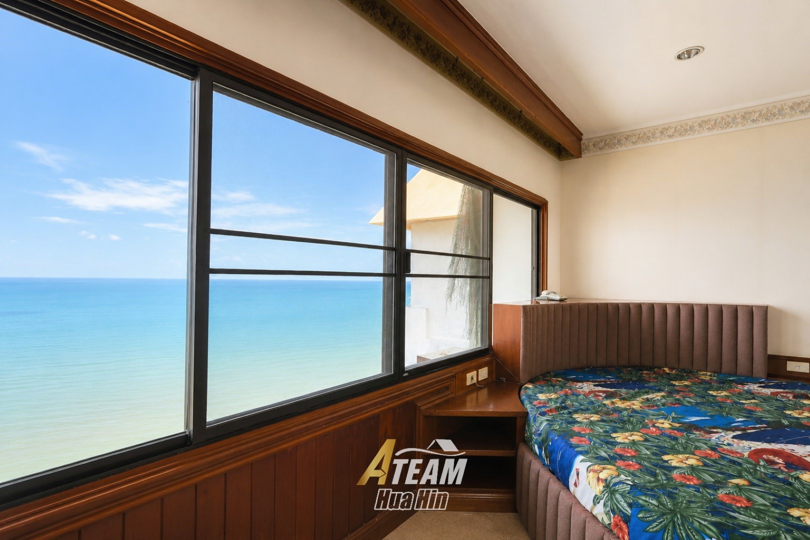 Penthouse de 4 chambres à vendre au Cha-Am Grand Condotel