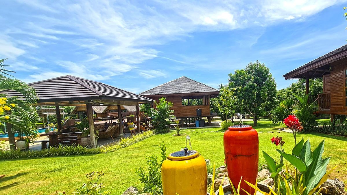 mango-resort-for-sale-sam-roi-yod-view-garden5