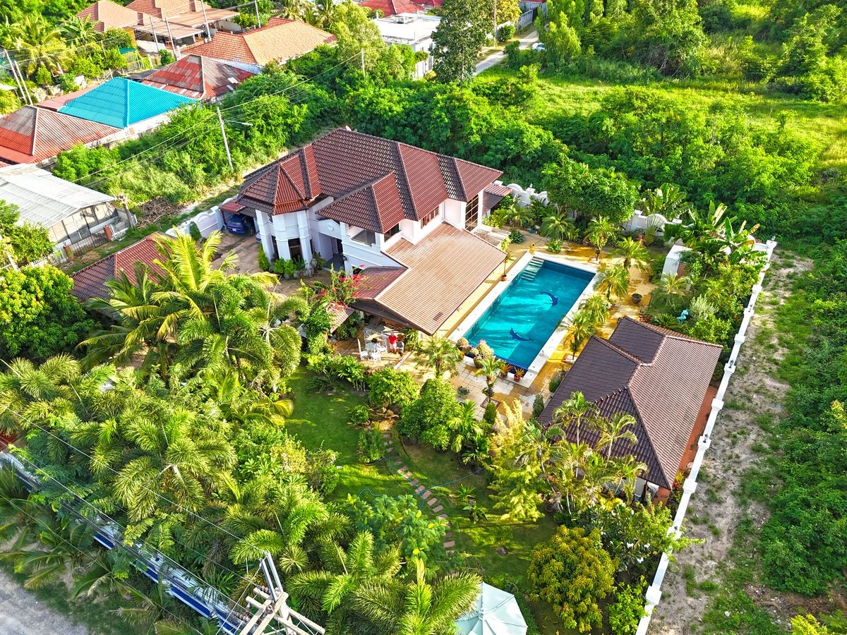 img_tropical paradise 21_9MB drone hua hin poolvilla hua hin for sale 7