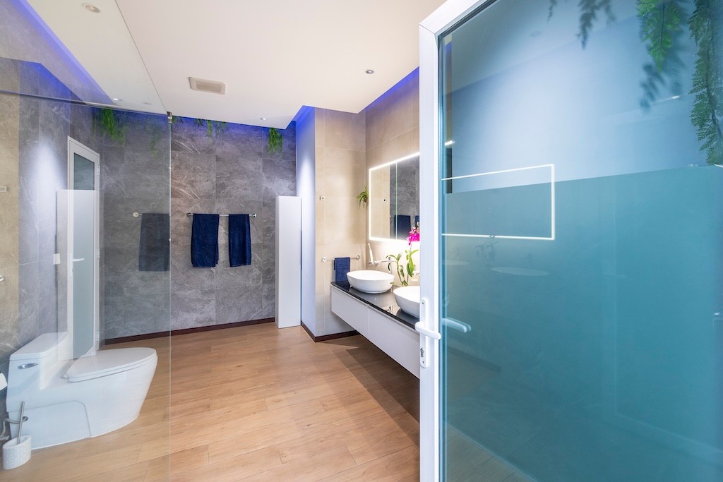 039 Bath 1 door 1105 Kopie