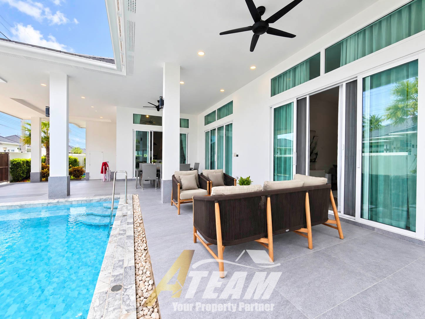 Villa de luxe à CoCo 88 – Spacieuse maison de 271 m² | 65 000 THB/mois