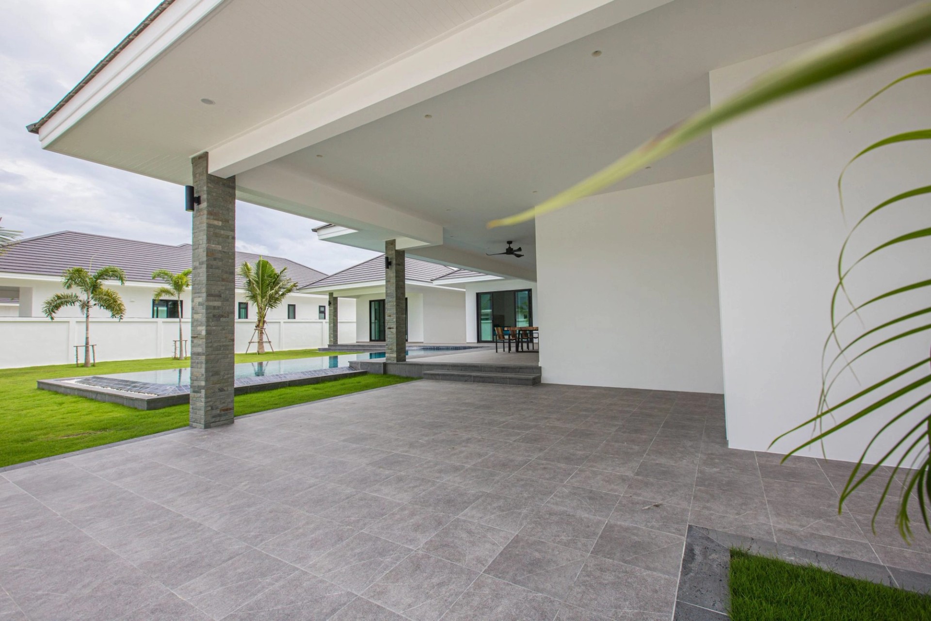 BHUMI Hua Hin – Villas de luxe avec piscine sur de vastes terrains privés