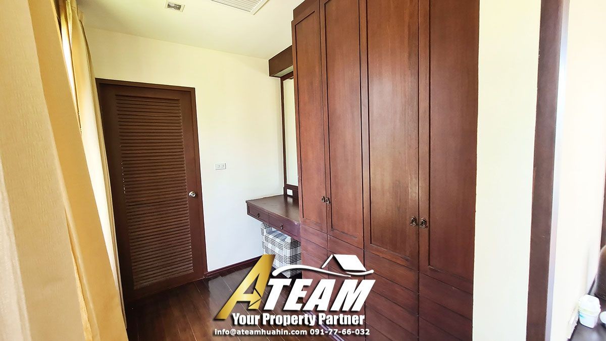 Lakeside-poolvilla-for-sale-hua-hin-Takiap-lake-bedroom5