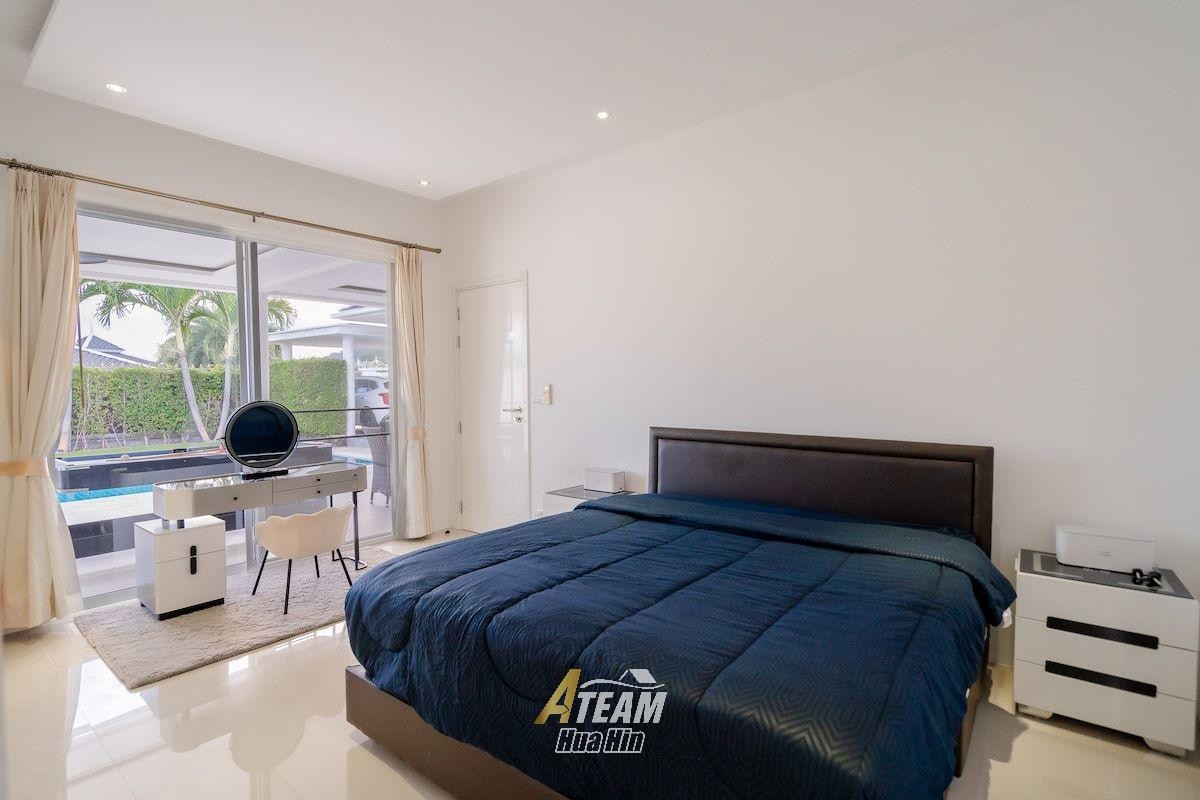 Villa de luxe avec piscine et 3 chambres à vendre à Falcon Hill, Soi 102