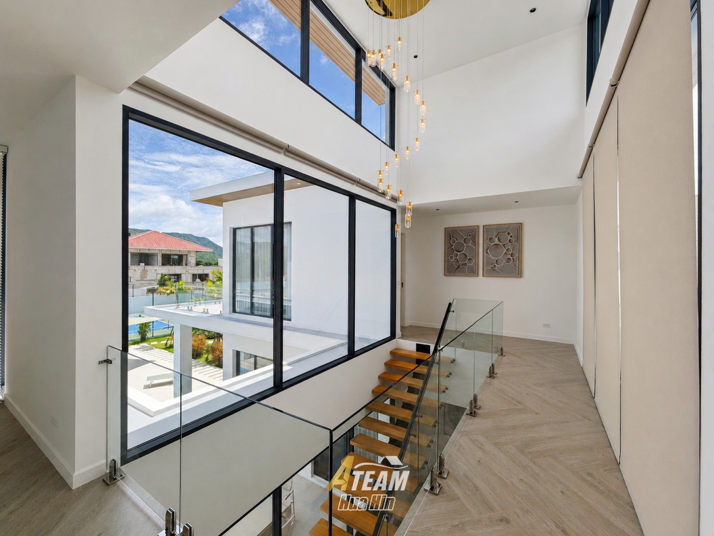 Villa de luxe exceptionnelle de 4 chambres dans le secteur de Black Mountain