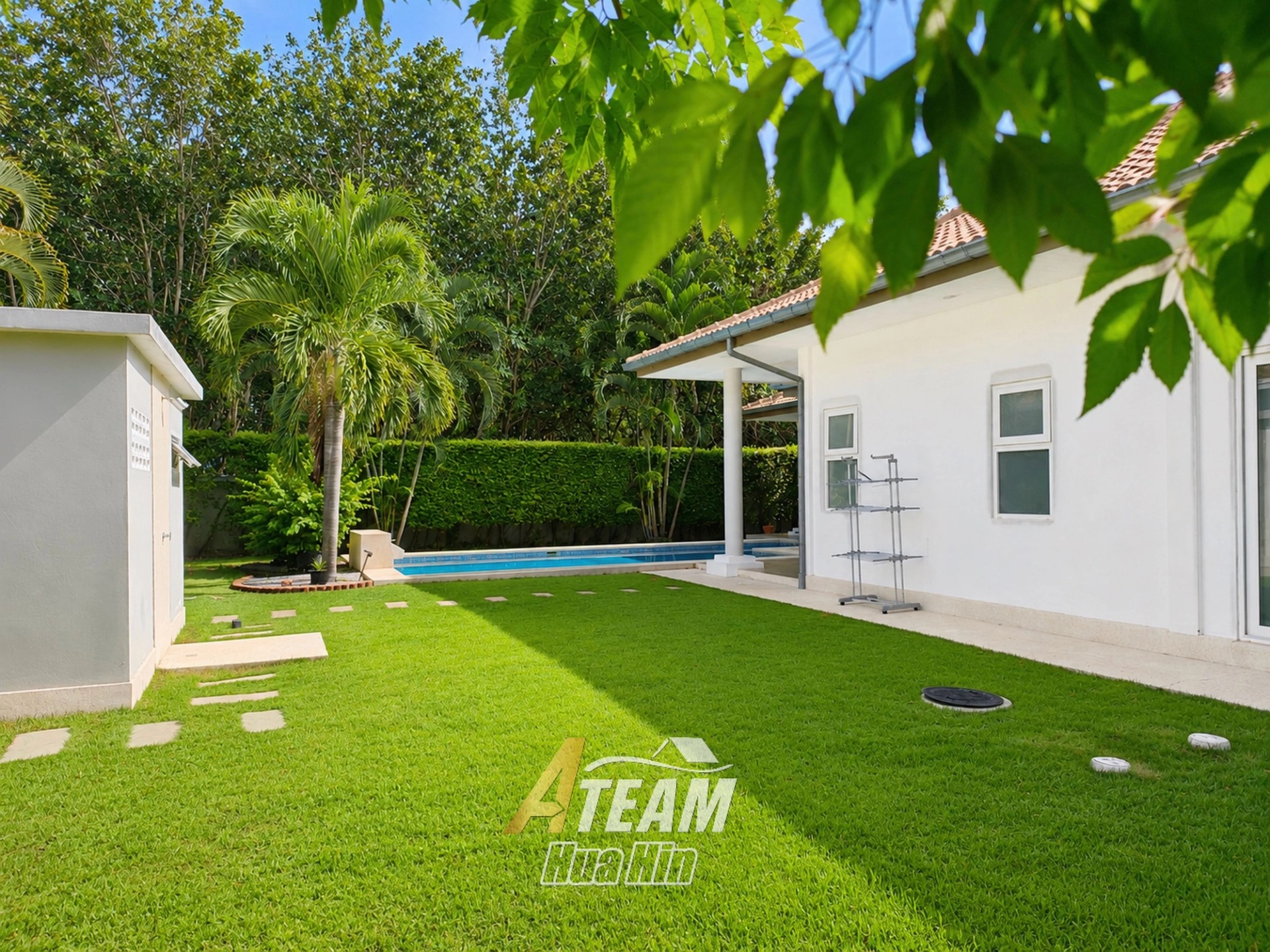 Villa élégante de 3 chambres avec piscine à Mali Prestige