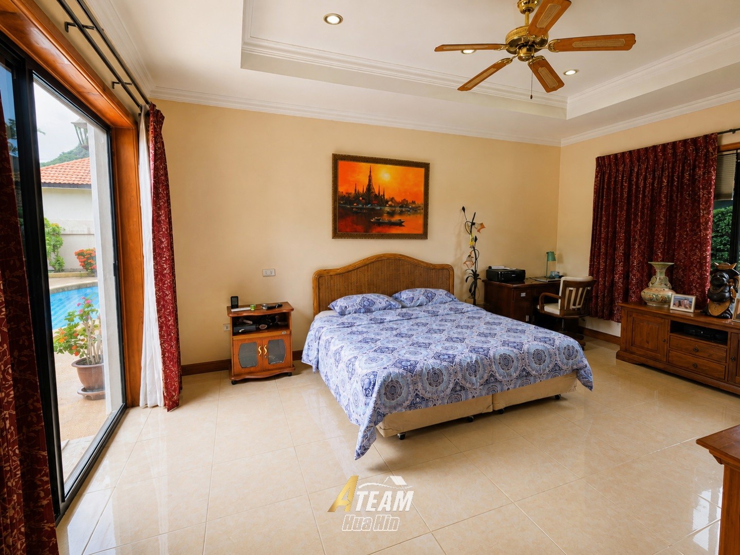 Villa avec piscine magnifiquement rénovée à vendre et à louer – Soi 114, Hua Hin