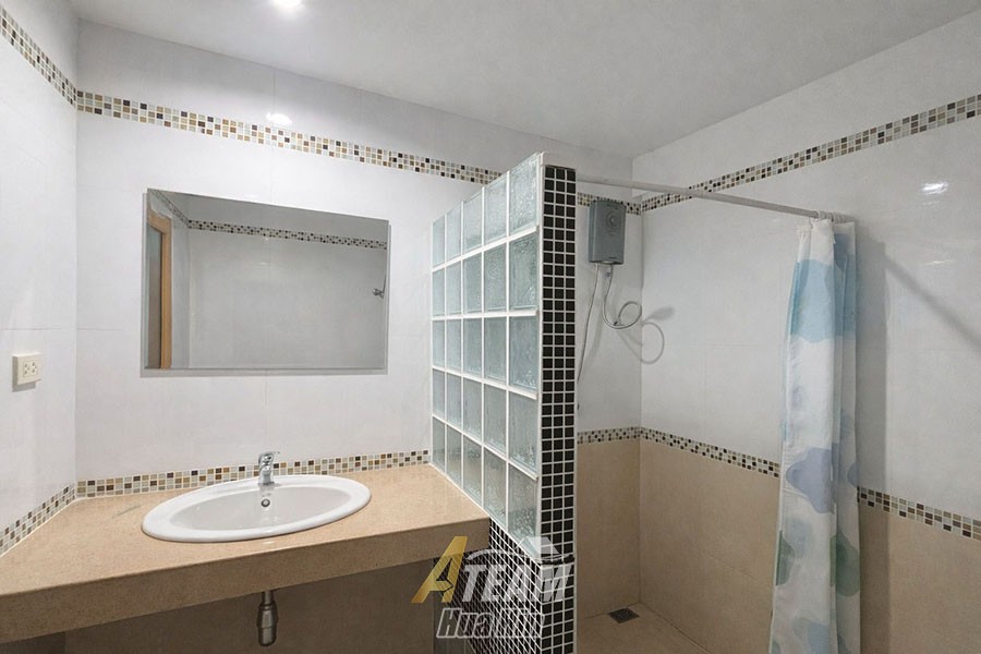 img_Townhouse for Sale Claus 3 units townhouse15