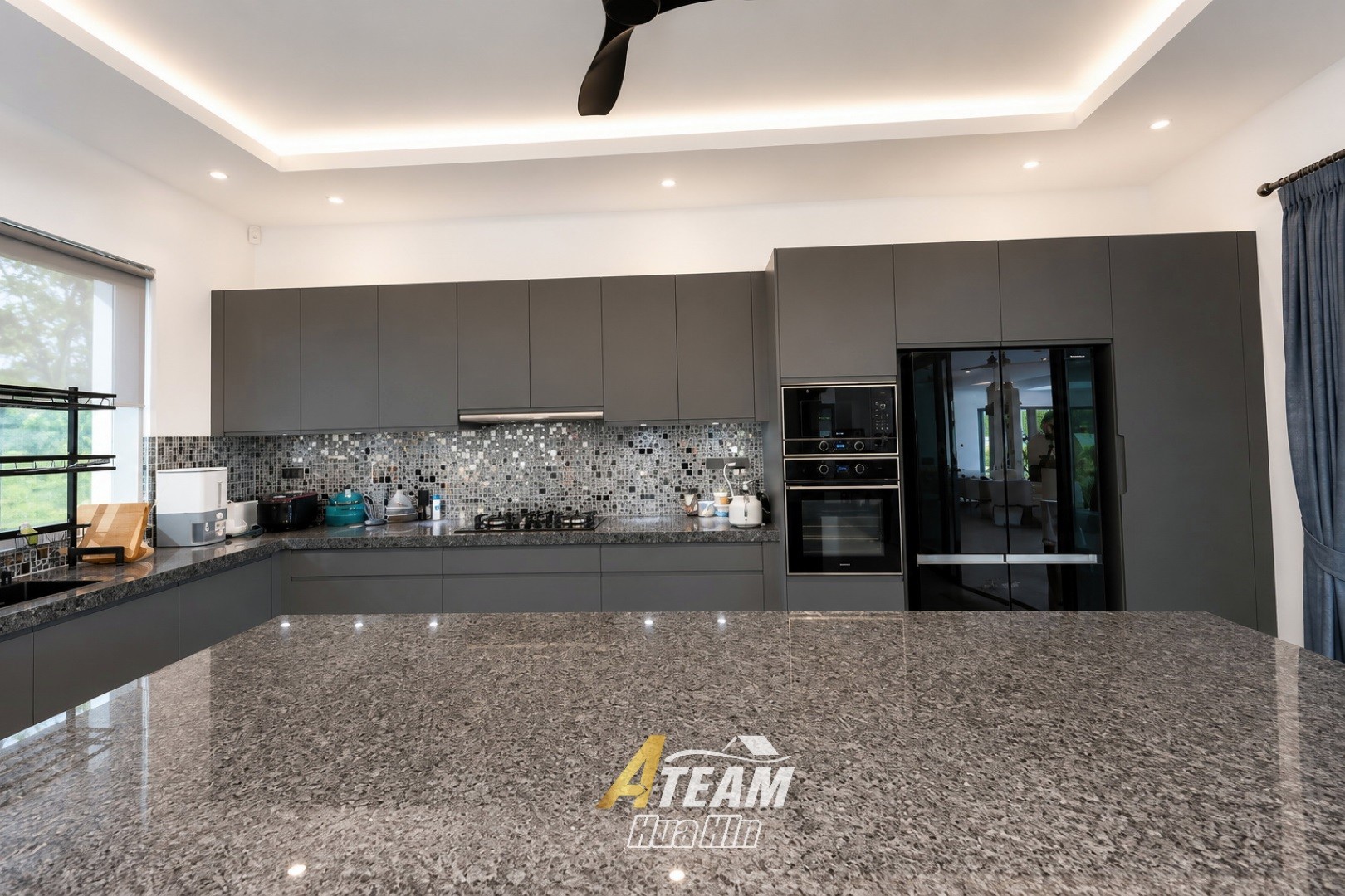 Vie prestigieuse en bordure de parc sur Millionaires Avenue