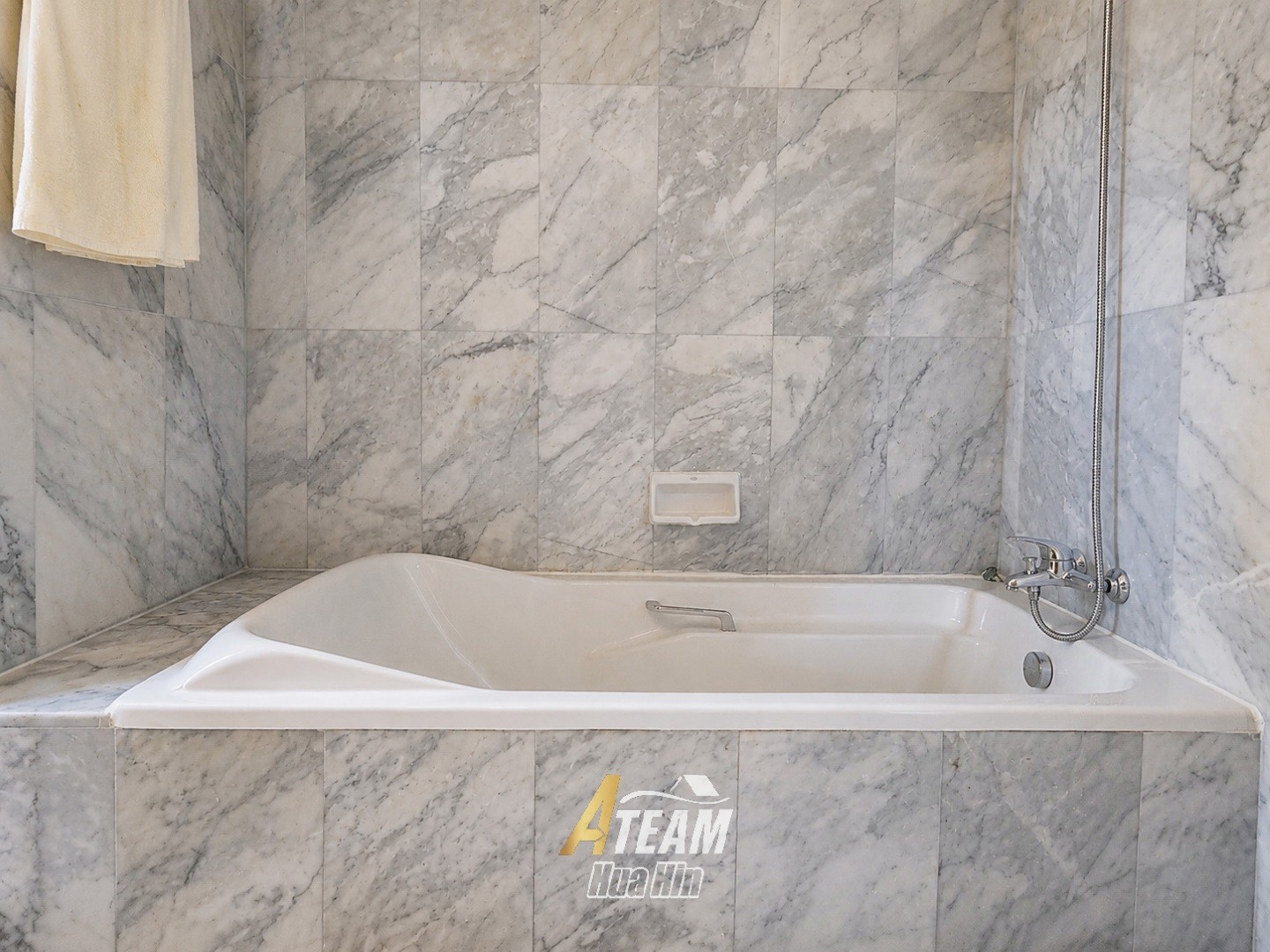 Penthouse de 4 chambres à vendre au Cha-Am Grand Condotel