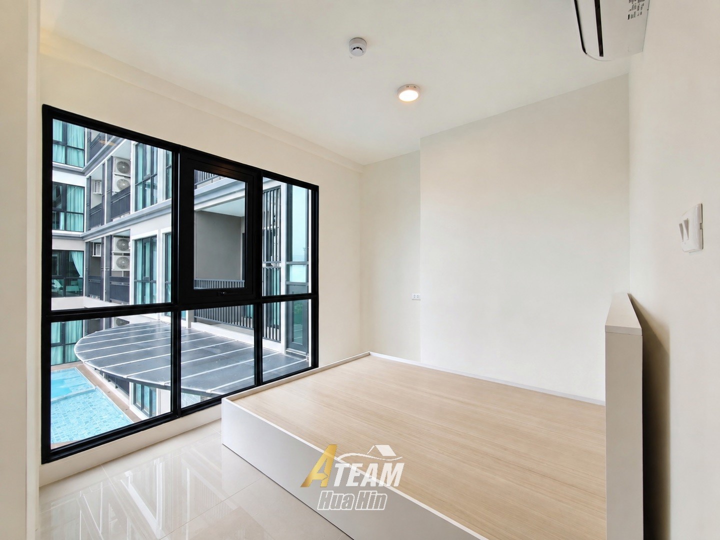 Appartement neuf de 2 chambres à coucher dans Soi 94