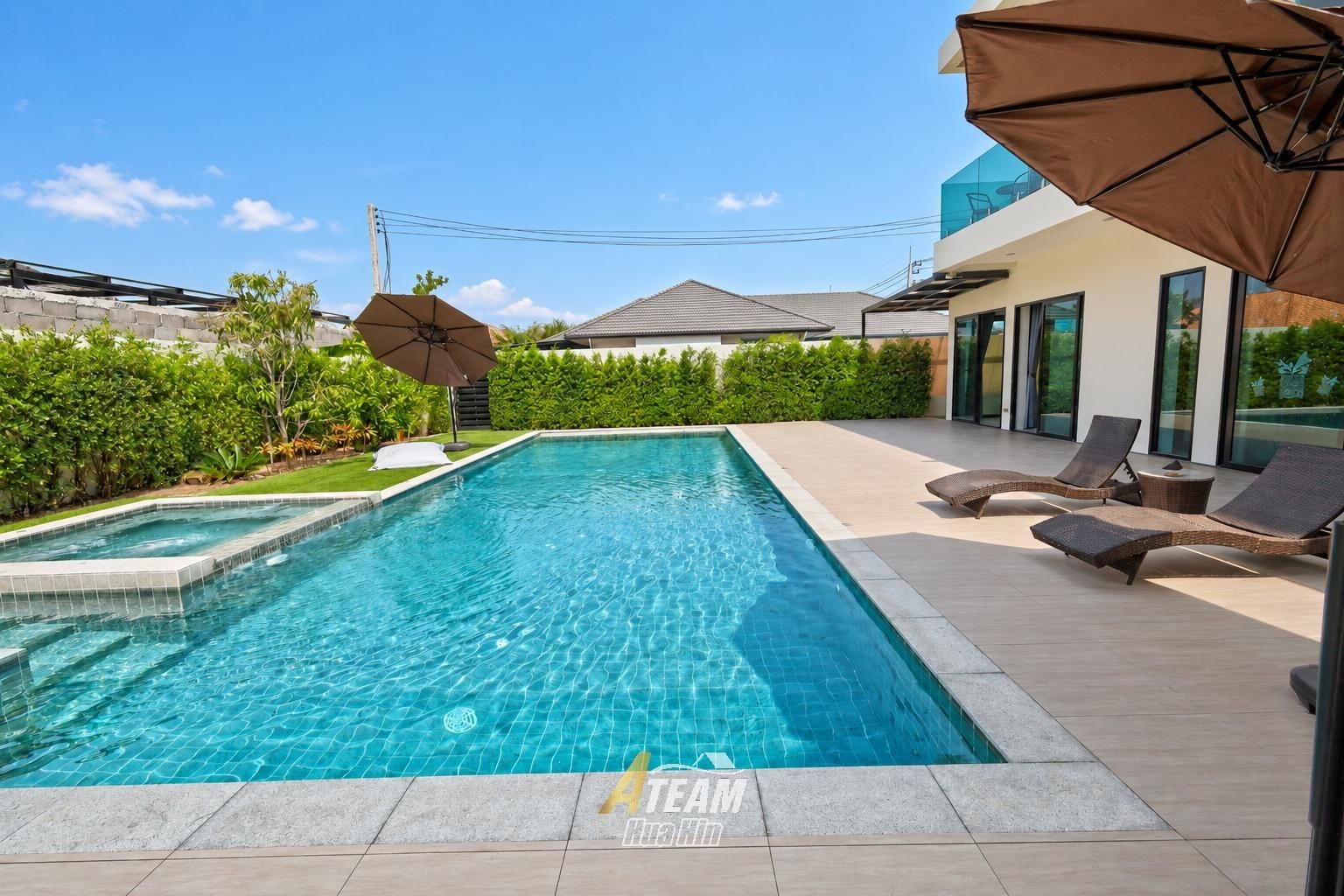 Intelligente, moderne et immense – sur Soi 116 au centre de Hua Hin !