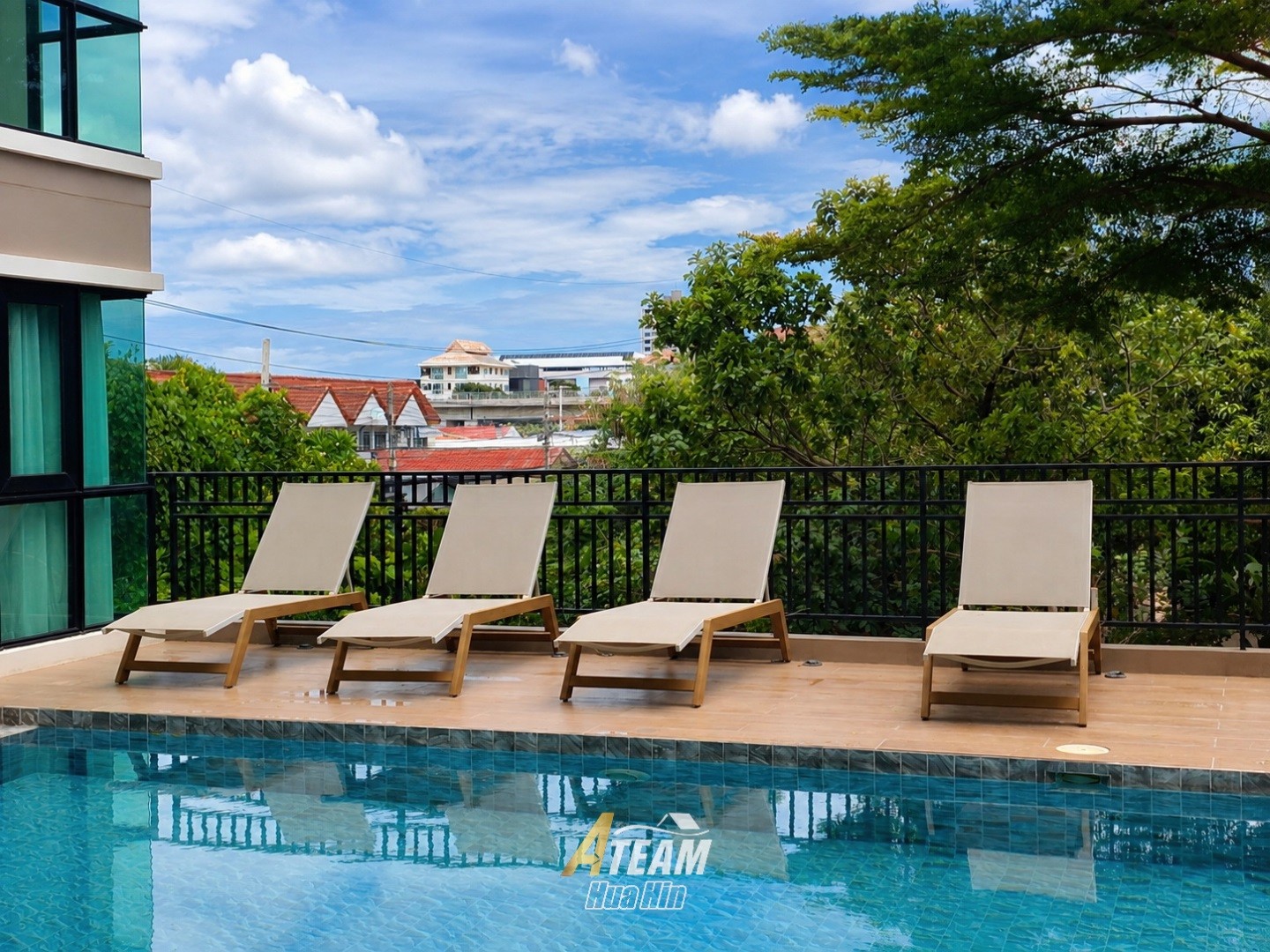 Appartement entièrement meublé avec vue sur la piscine à Mira Monte
