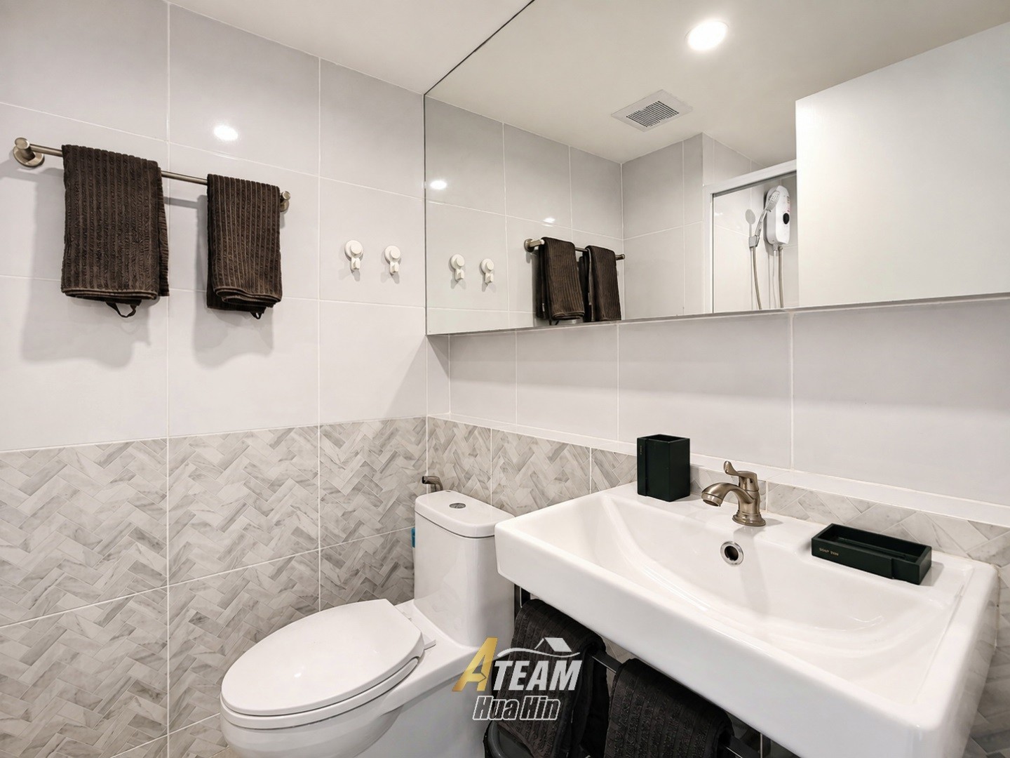 Appartement entièrement meublé avec vue sur la piscine à Mira Monte