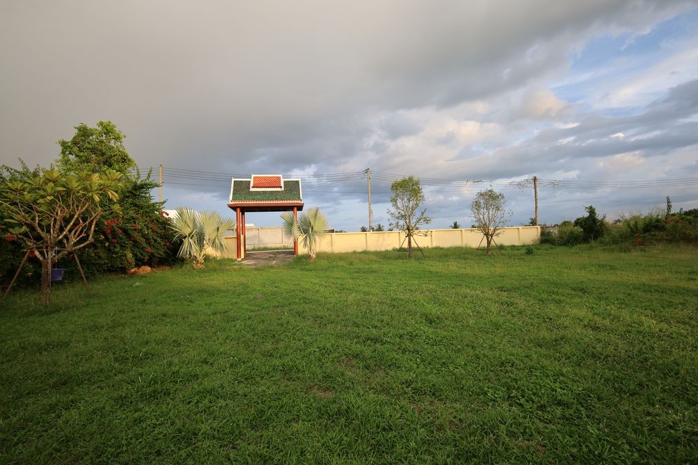 img_lakefront land for sale near black mountain Hua Hin5