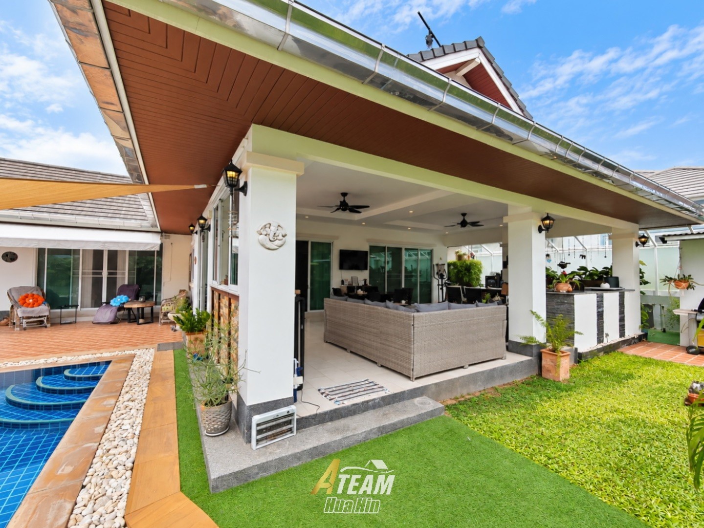 Villa de 3 chambres avec piscine à vendre à Khao Tao