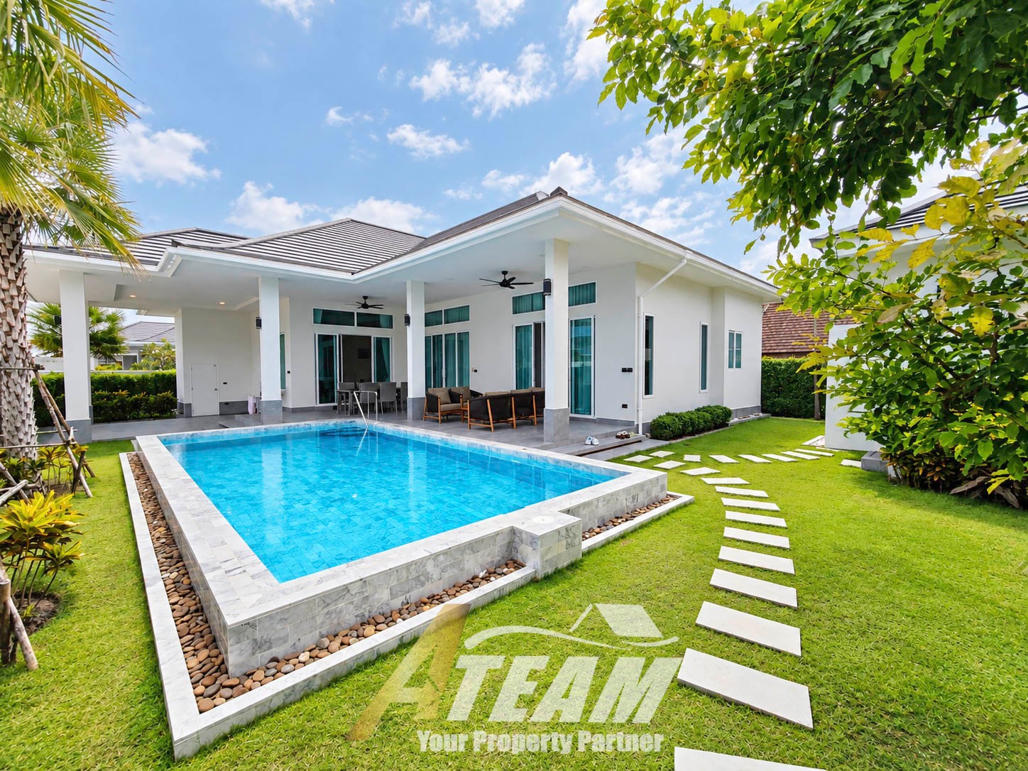 Villa de luxe à CoCo 88 – Spacieuse maison de 271 m² | 65 000 THB/mois
