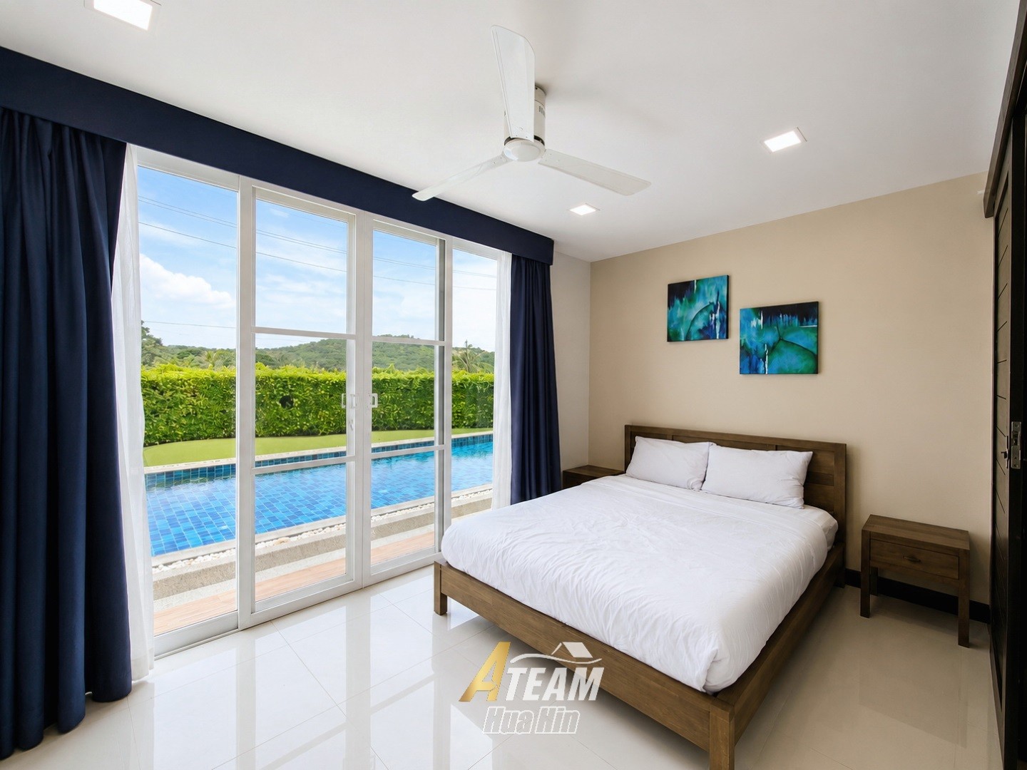 Villa avec piscine de 4 chambres et vue sur les montagnes – à vendre