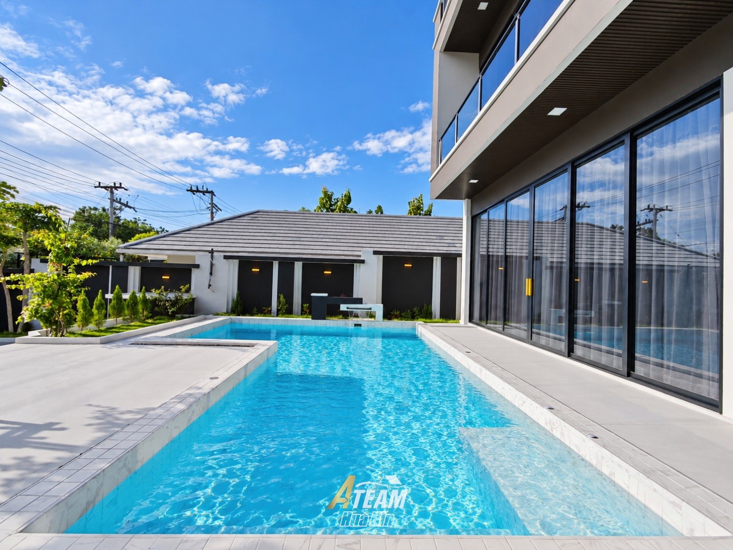 Villa contemporaine exceptionnelle de 4 chambres à Nong Khon