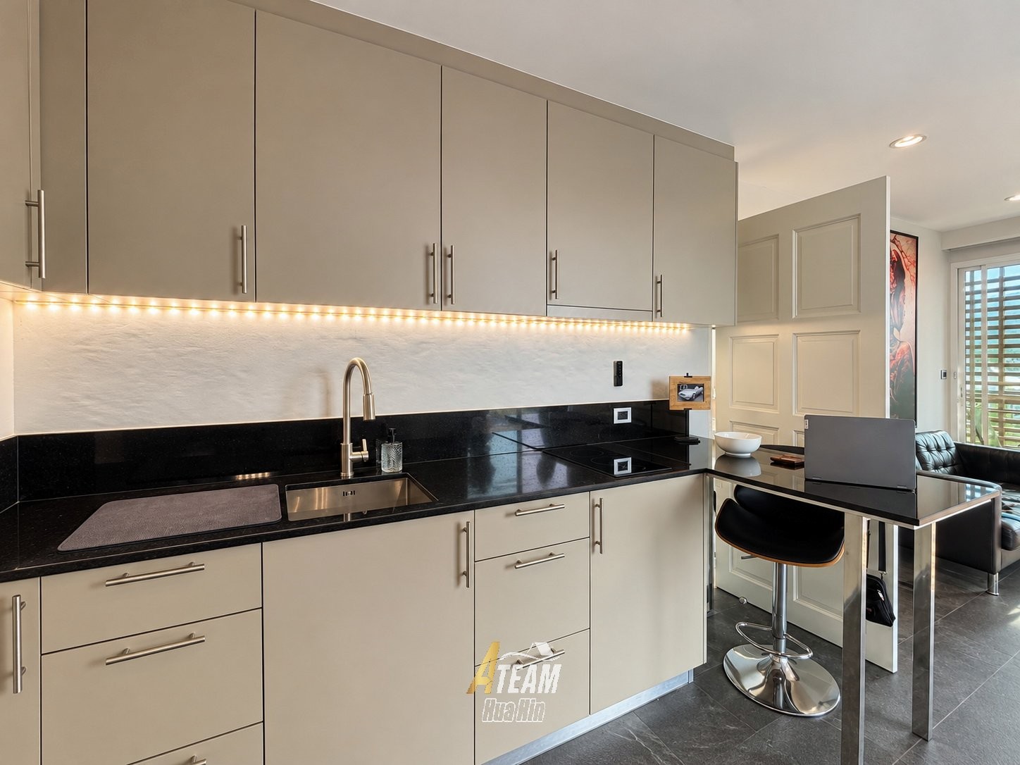 Fully Renovated Top-Floor Corner Condo at Tira Tiraa