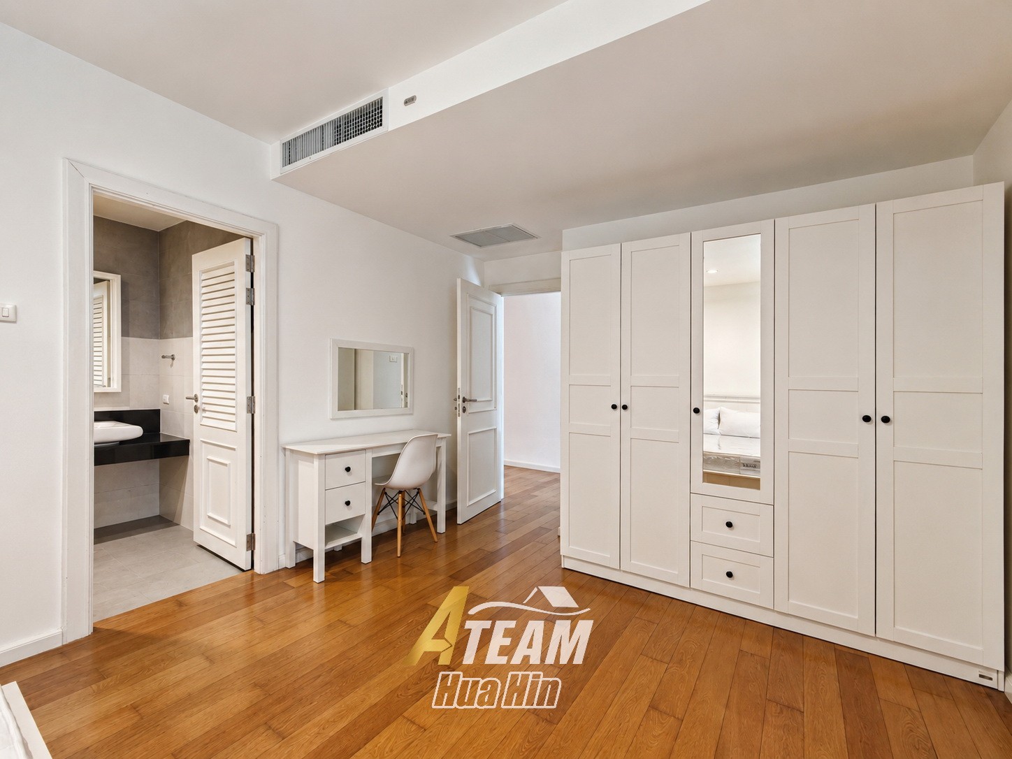 Appartement en bord de mer de 2 chambres avec vue sur la mer, acceptant les animaux, à Malibu Khao Tao