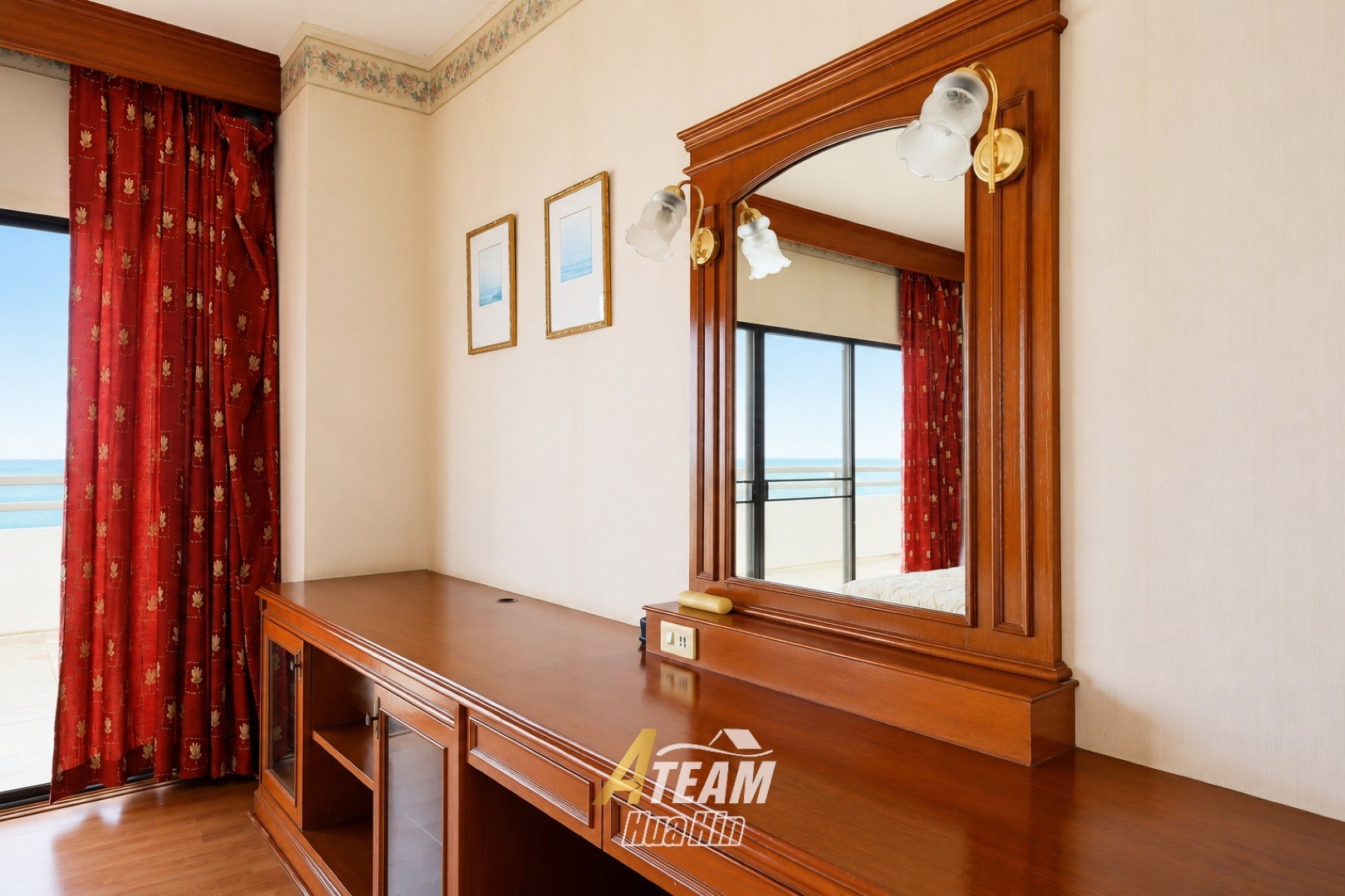 Penthouse de 4 chambres à vendre au Cha-Am Grand Condotel
